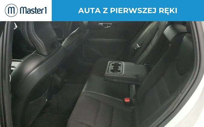 Volvo V60 cena 114850 przebieg: 59368, rok produkcji 2018 z Osiek małe 191